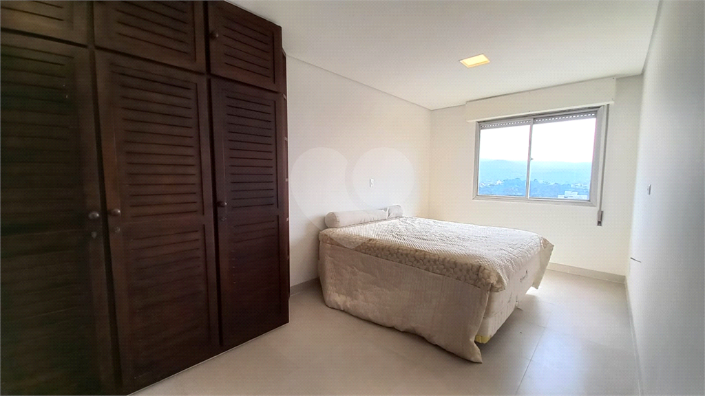 APARTAMENTO em TREMEMBÉ