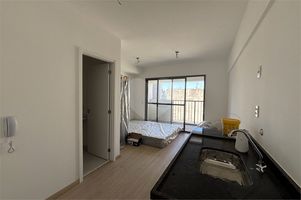 Studio na Consolação, a 250 metros do metrô Paulista - SP