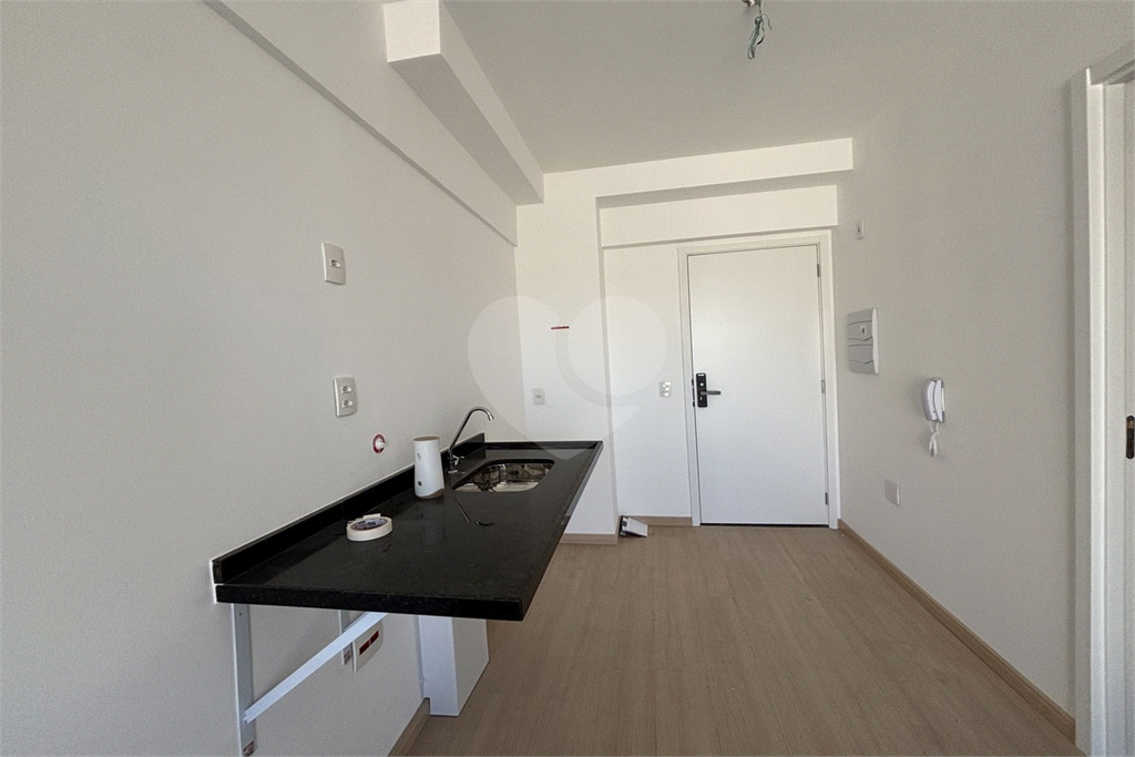 Studio na Consolação, a 250 metros do metrô Paulista - SP