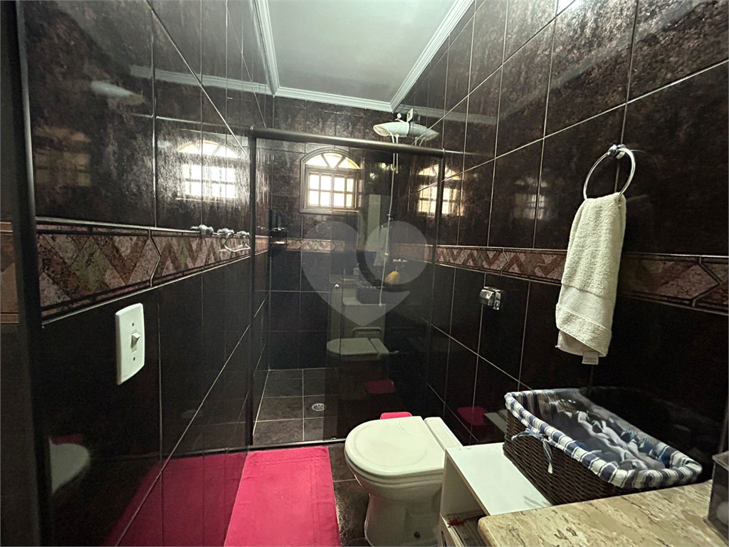 Sobrado Estilo Colonial à Venda – Vila Mazzei, São Paulo – 191m² Construídos – 3 Dormitórios (1 Suíte) – Lavabo – 3 Vagas – Rua Tranquila e Sem Saída