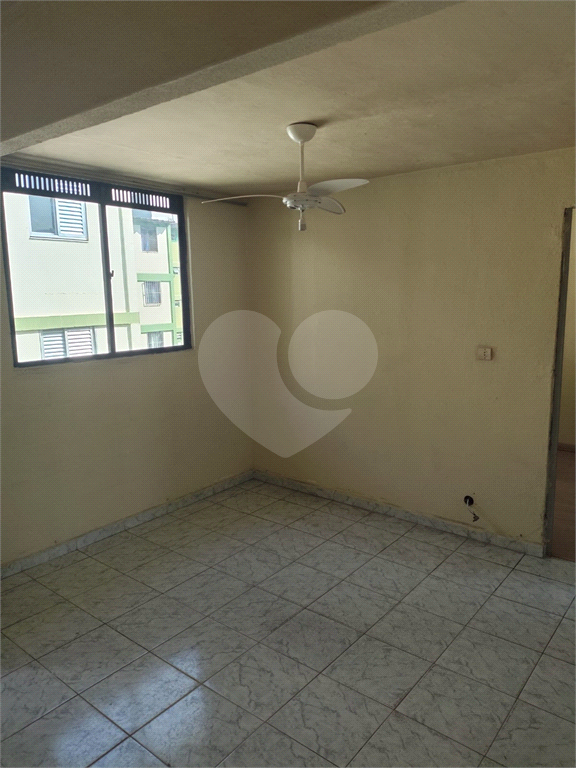 APARTAMENTO COM 2 QUARTOS E 1 VAGA DE GARAGEM COBERTA NA VILA NOVA CACHOEIRINHA
