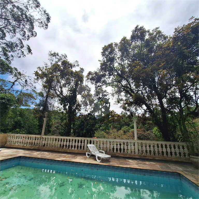 Sobrado em condomínio na Serra da Cantareira.