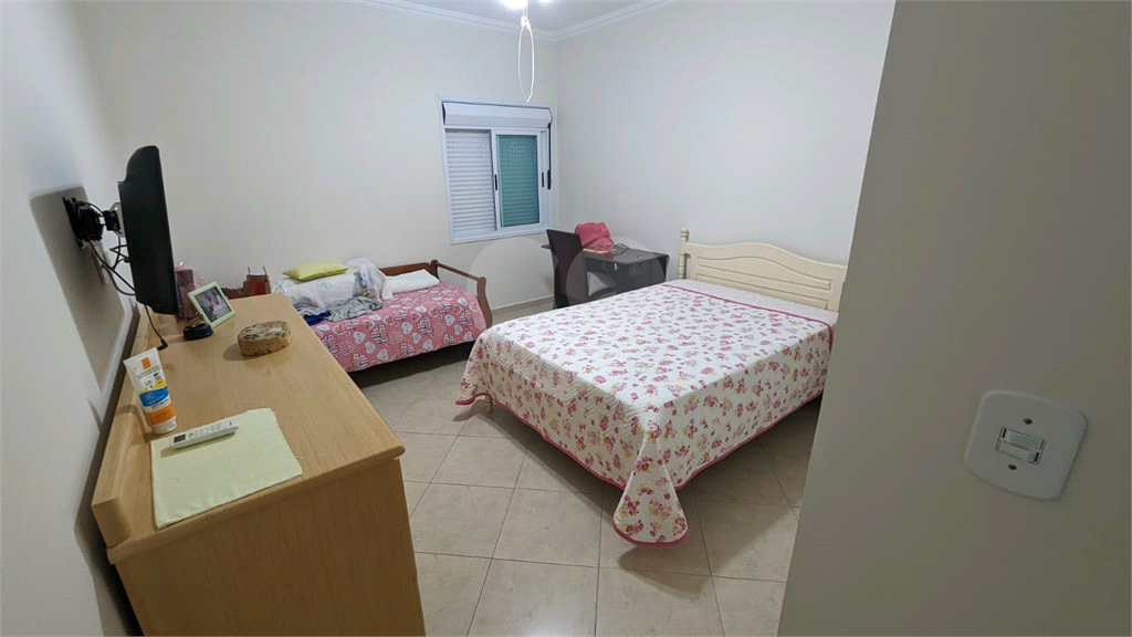 Sobrado à Venda em Mirandópolis | 332 m² | 4 Dormitórios | 4 Suíte | 6 Vagas de Garagem