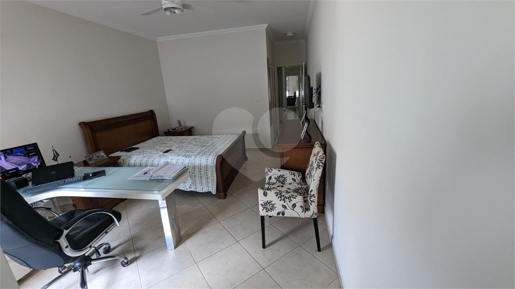 Sobrado à Venda em Mirandópolis | 332 m² | 4 Dormitórios | 4 Suíte | 6 Vagas de Garagem