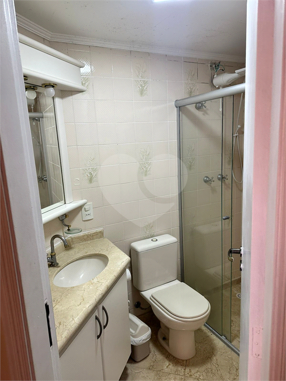 Apartamento para alugar na Rua Copacabana - 3 dormitórios