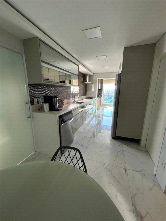 APARTAMENTO em JARDIM SANTA MENA
