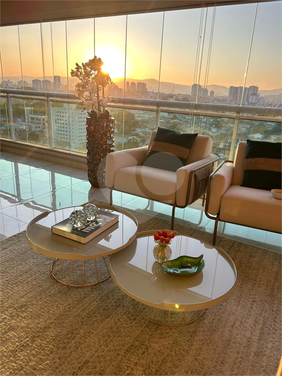 APARTAMENTO em JARDIM SANTA MENA