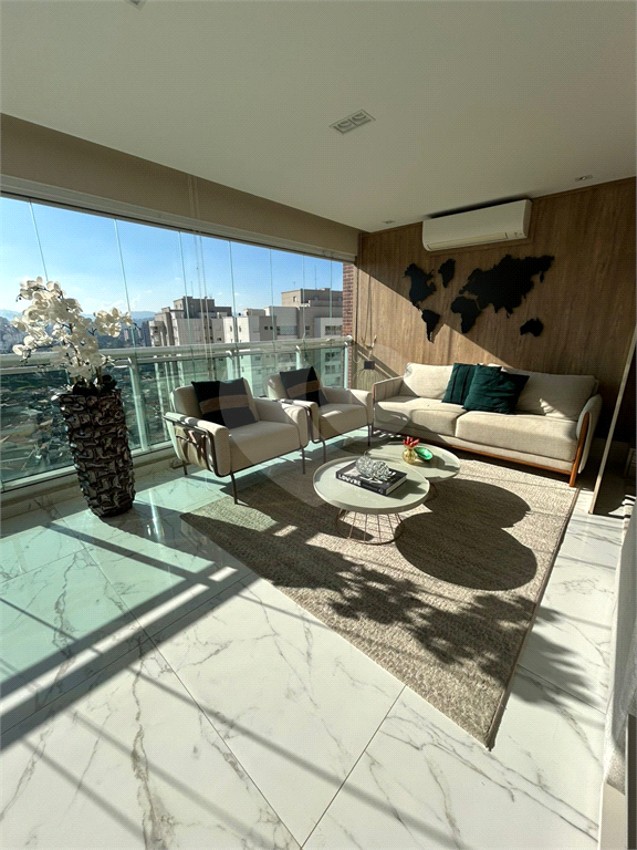 APARTAMENTO em JARDIM SANTA MENA