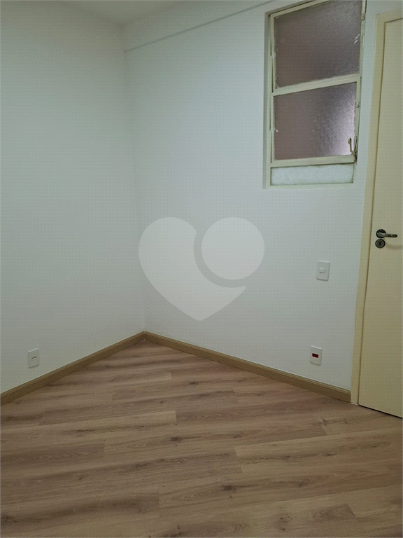APARTAMENTO em SANTANA