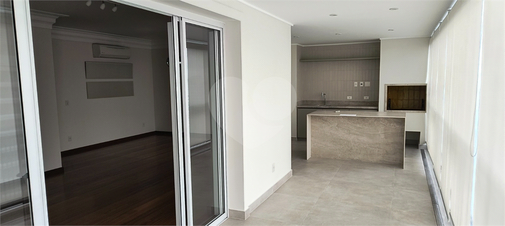 APARTAMENTO À VENDA NO PARAÍSO