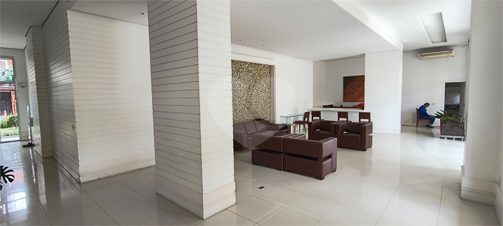 APARTAMENTO À VENDA NO PARAÍSO