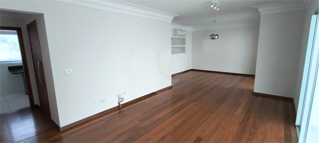 APARTAMENTO À VENDA NO PARAÍSO
