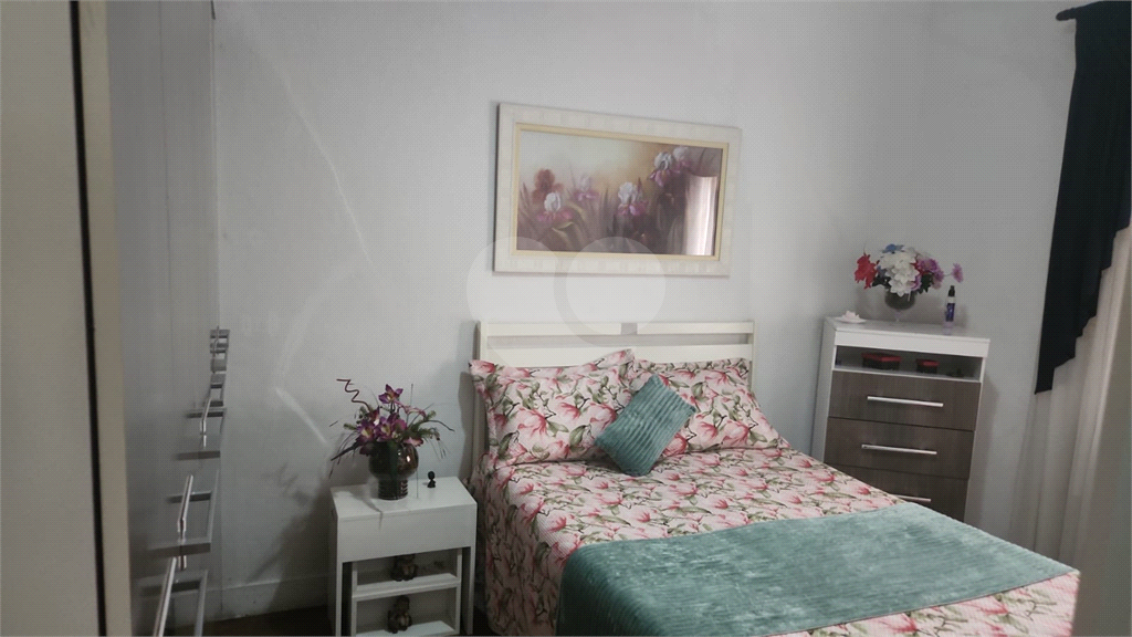 CASA TÉRREA COM ÓTIMO TERRENO