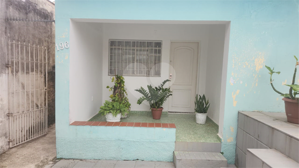 CASA TÉRREA COM ÓTIMO TERRENO