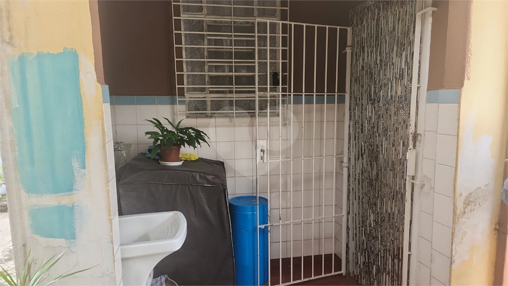 CASA TÉRREA COM ÓTIMO TERRENO