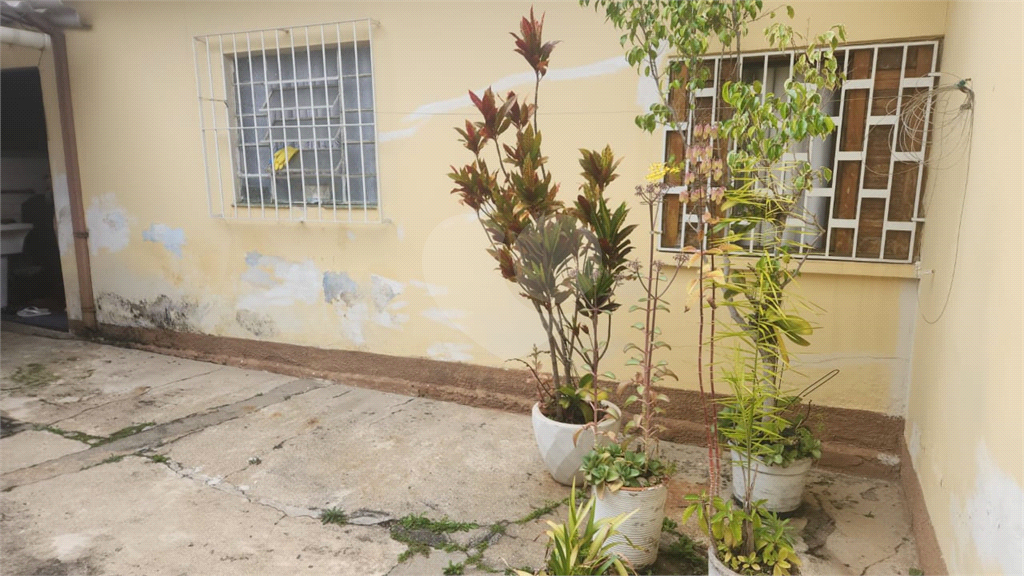 CASA TÉRREA COM ÓTIMO TERRENO