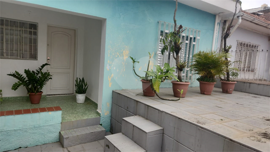 CASA TÉRREA COM ÓTIMO TERRENO