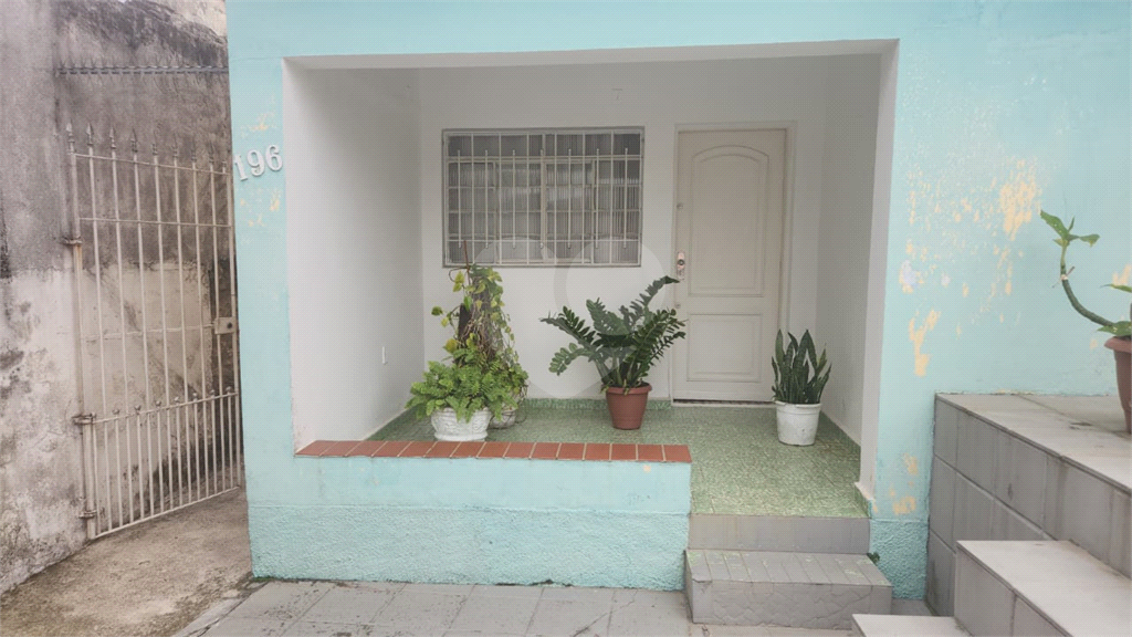 CASA TÉRREA COM ÓTIMO TERRENO