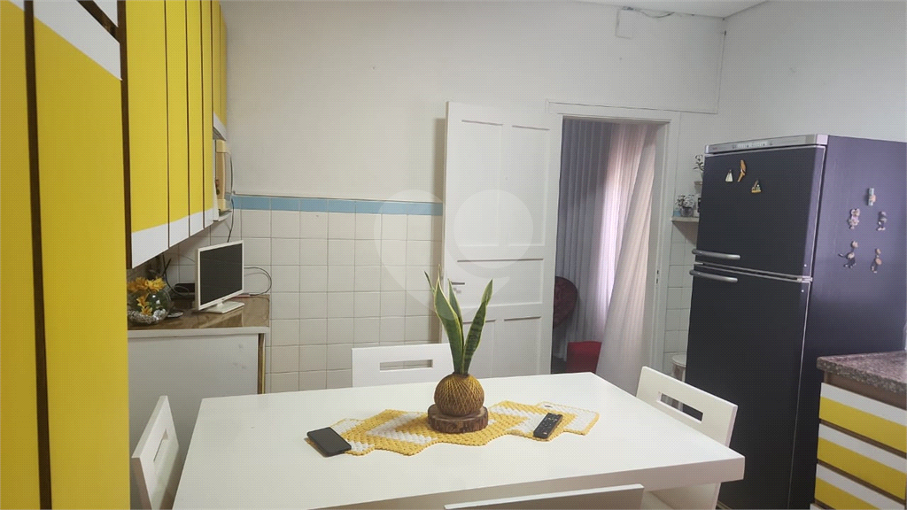 CASA TÉRREA COM ÓTIMO TERRENO