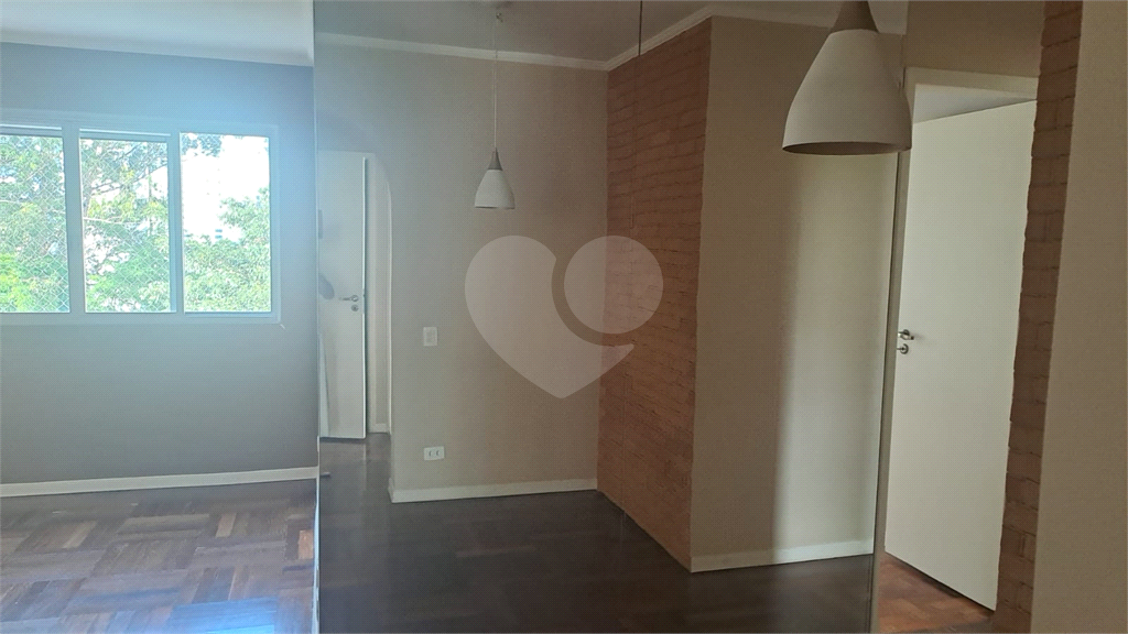 APARTAMENTO em SANTANA