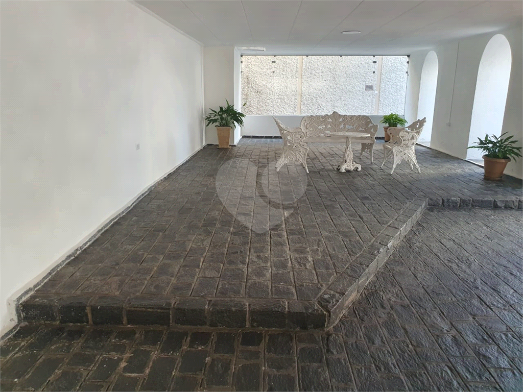 APARTAMENTO em SANTANA