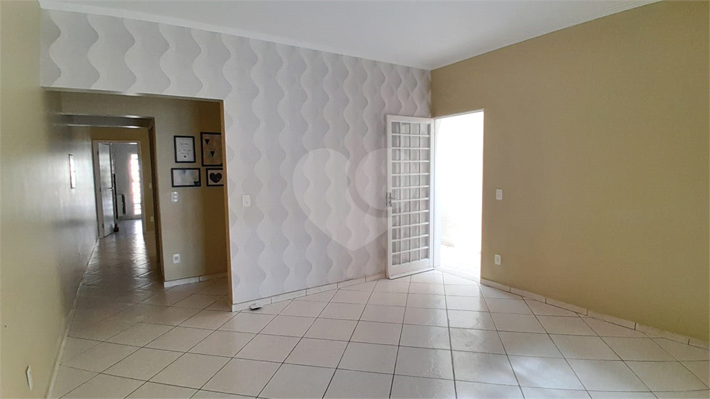 Casa para alugar com 3 quartos, 180m² - Foto 8