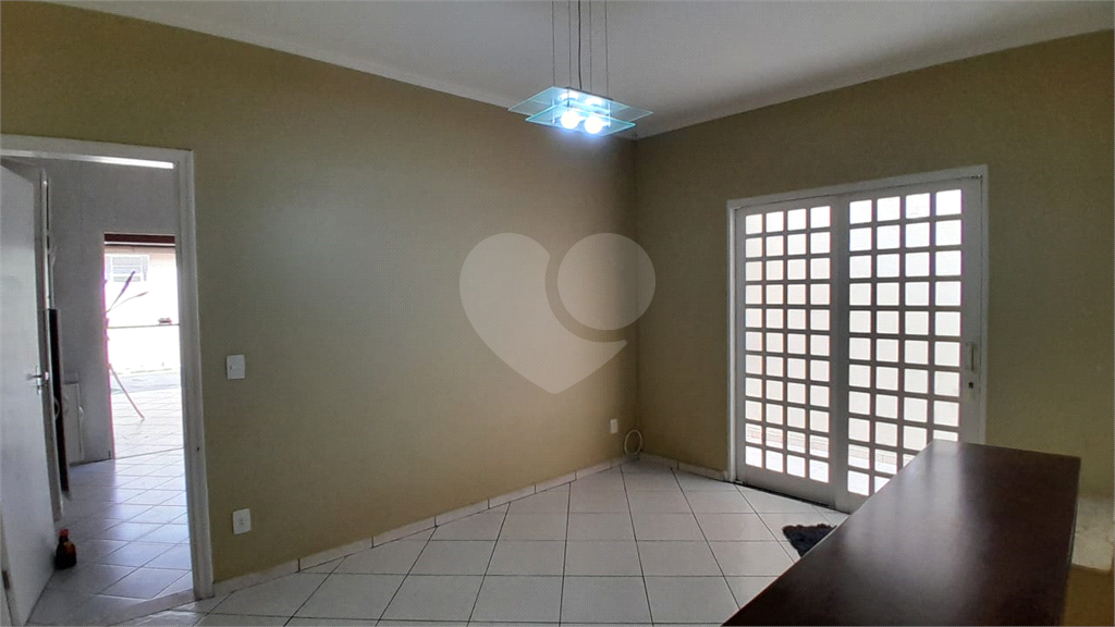 Casa para alugar com 3 quartos, 180m² - Foto 14