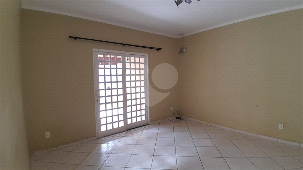 Casa para alugar com 3 quartos, 180m² - Foto 10