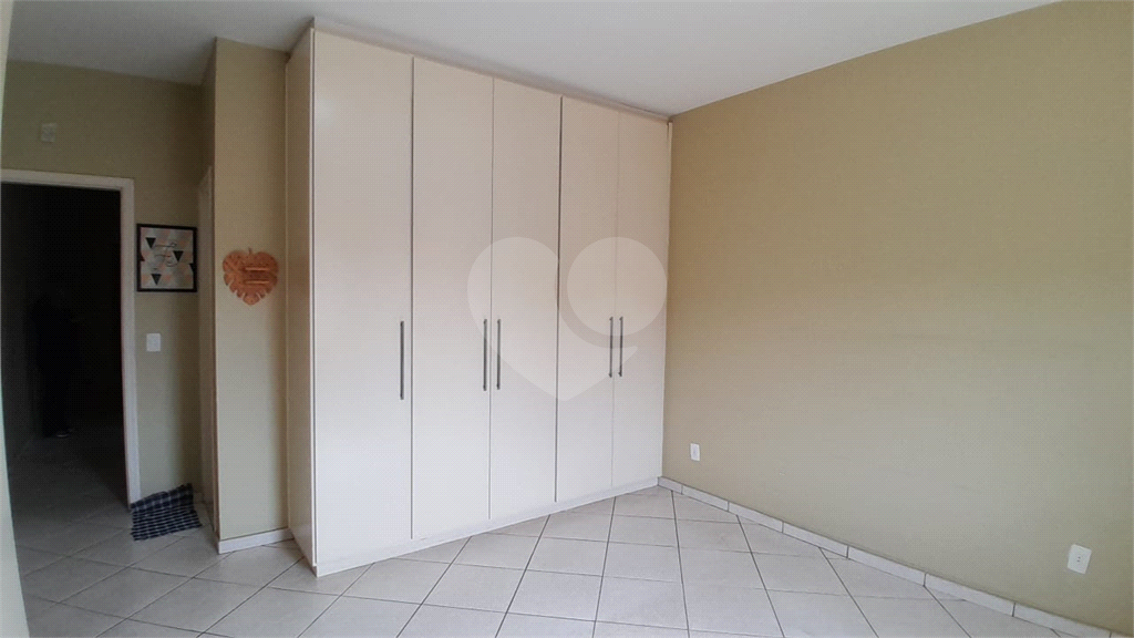Casa para alugar com 3 quartos, 180m² - Foto 30