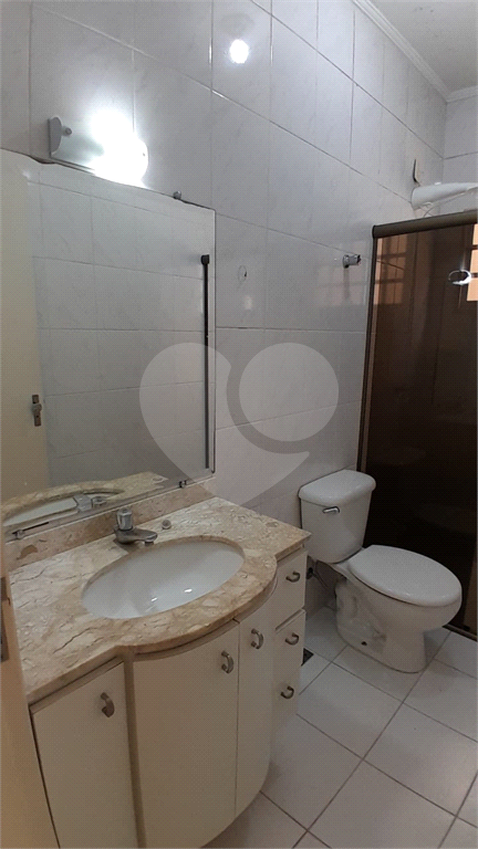Casa para alugar com 3 quartos, 180m² - Foto 33