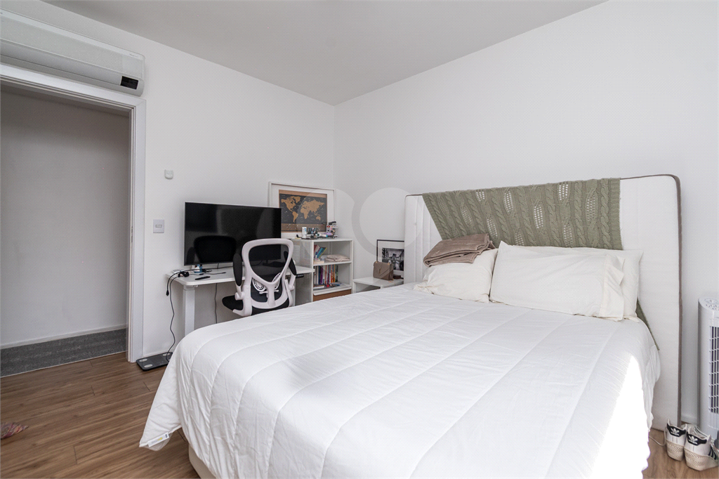 APARTAMENTO em PINHEIROS