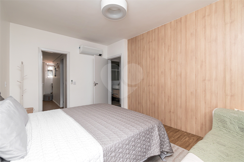 APARTAMENTO em PINHEIROS