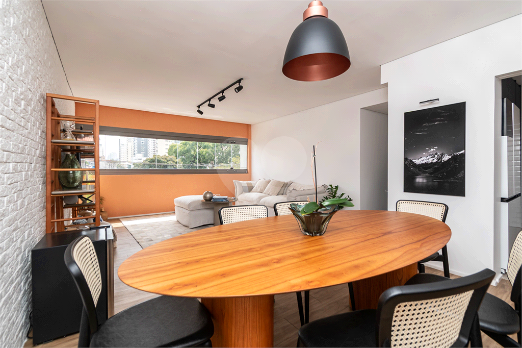 APARTAMENTO em PINHEIROS