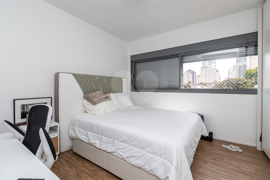 APARTAMENTO em PINHEIROS