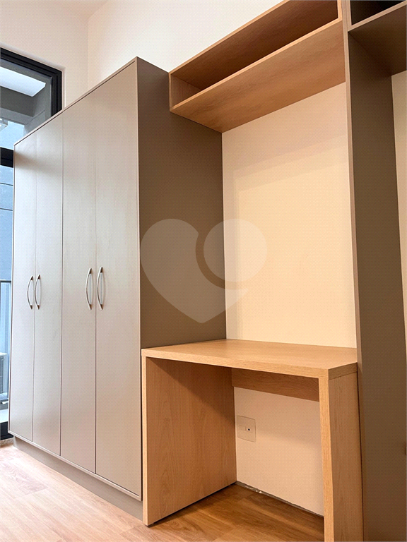 STUDIO EM PINHEIROS À VENDA OU LOCAÇÃO VENDER