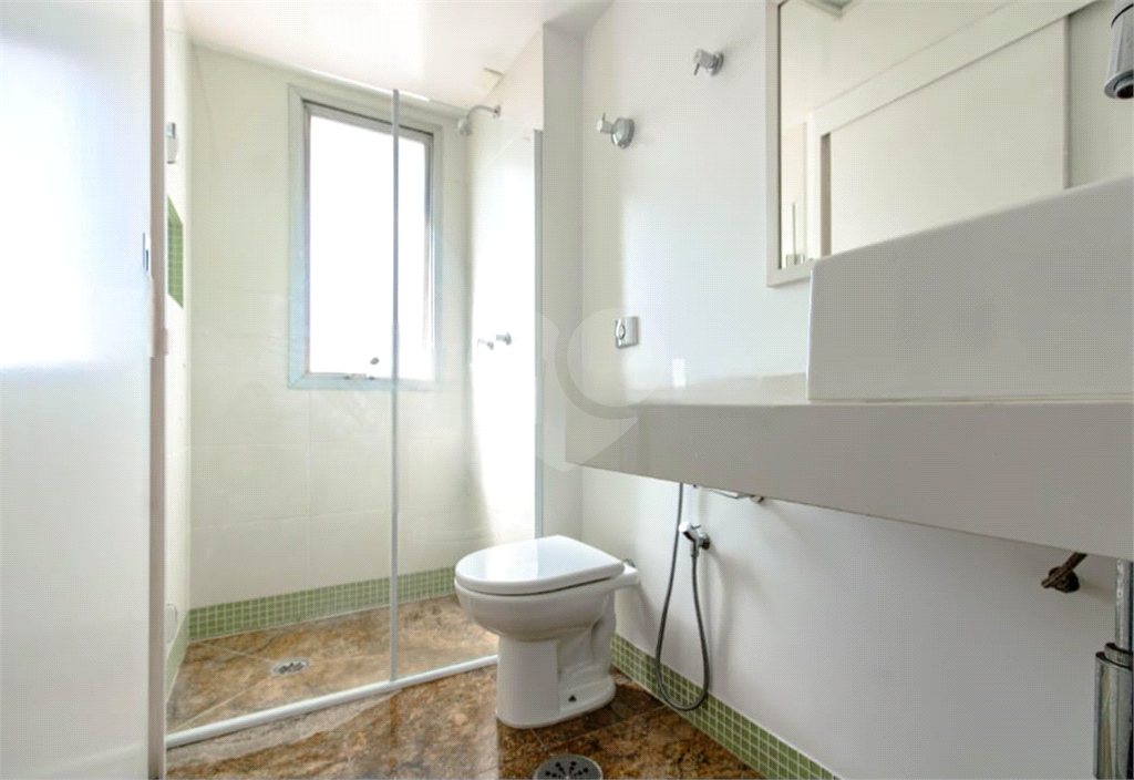 Apartamento com 2 suítes e 2 vagas na Vila Madalena