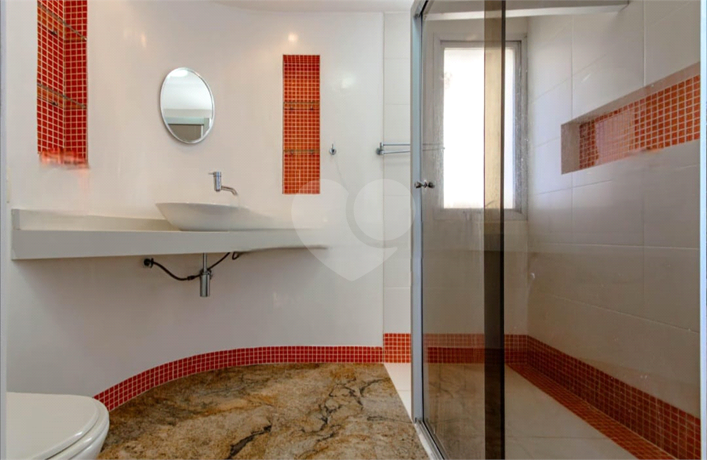 Apartamento com 2 suítes e 2 vagas na Vila Madalena