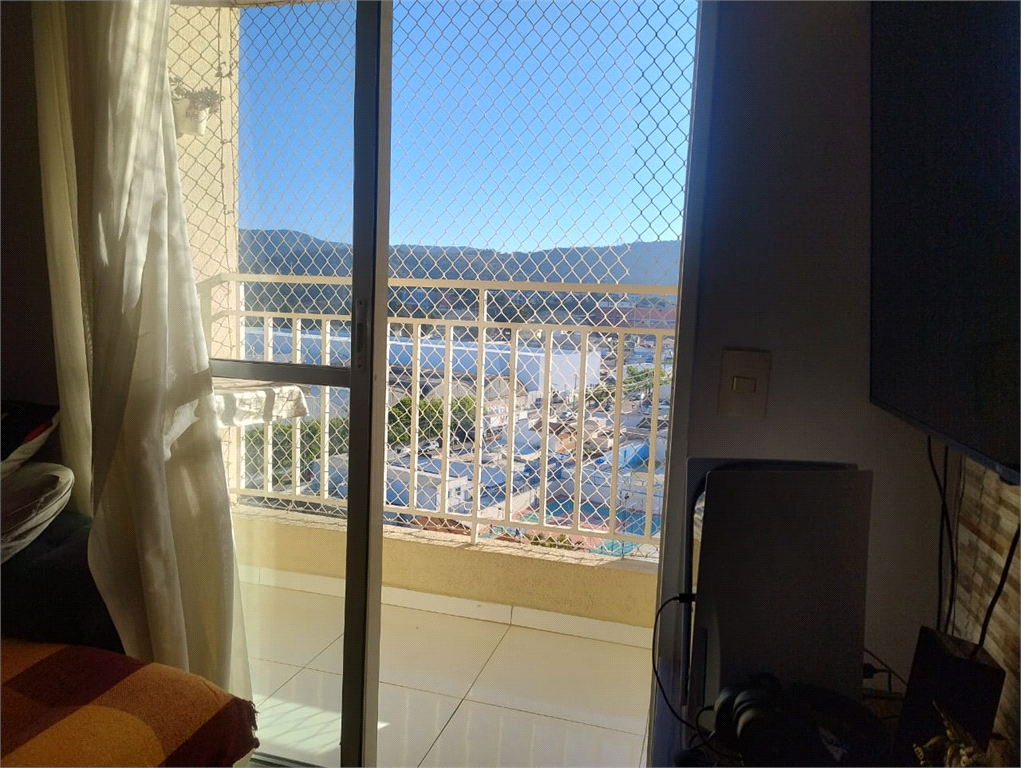 Apartamento à venda com 3 quartos, 75m² - Foto 11