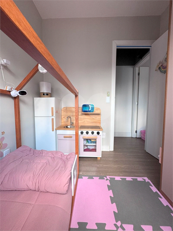 Apartamento a venda 2 dormitórios sendo 1 suíte próximo metrô