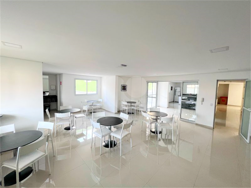 Apartamento a venda 2 dormitórios sendo 1 suíte próximo metrô