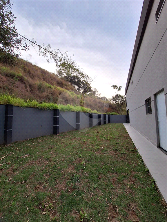 Casa para venda no Condomínio Canadá Village