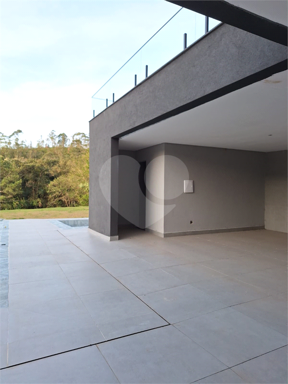 Casa para venda no Condomínio Canadá Village