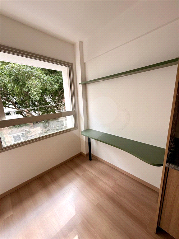 PINHEIROS - ESTÚDIO AO LADO DO METRÕ 