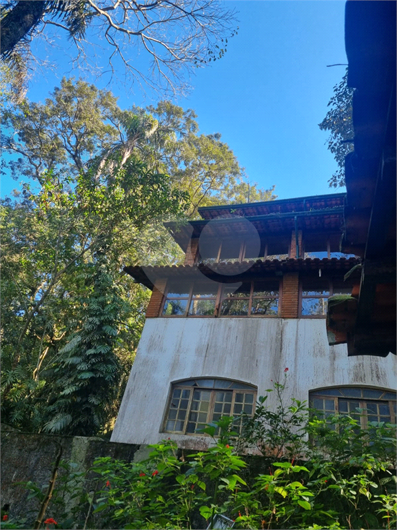 SOBRADO em JUNDIAIZINHO (TERRA PRETA)