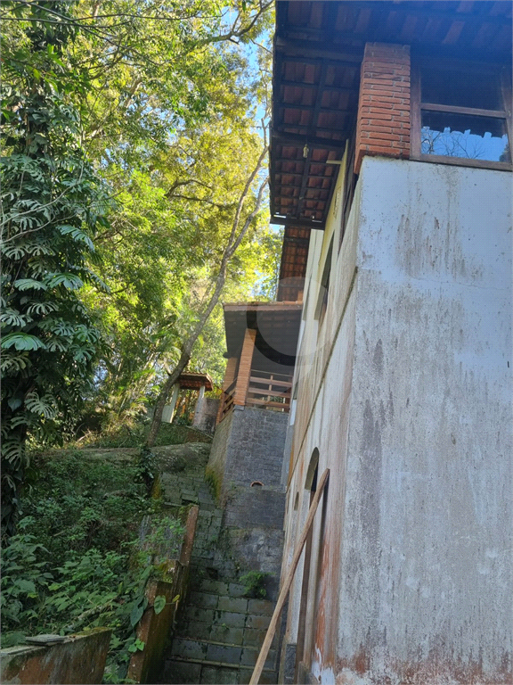 SOBRADO em JUNDIAIZINHO (TERRA PRETA)