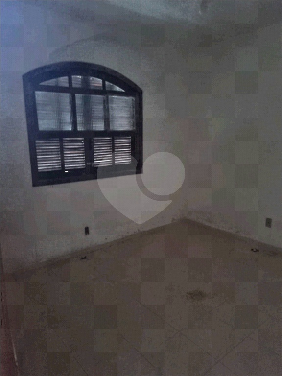 SOBRADO em JUNDIAIZINHO (TERRA PRETA)