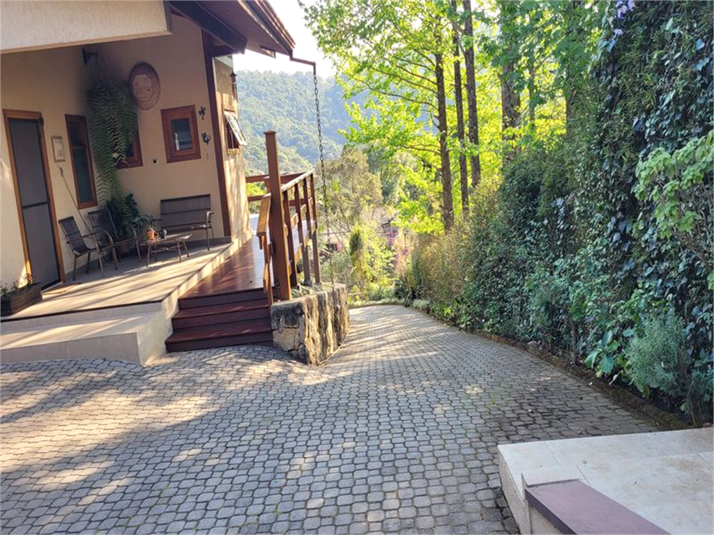 Casa de Condomínio à venda com 4 quartos, 344m² - Foto 36