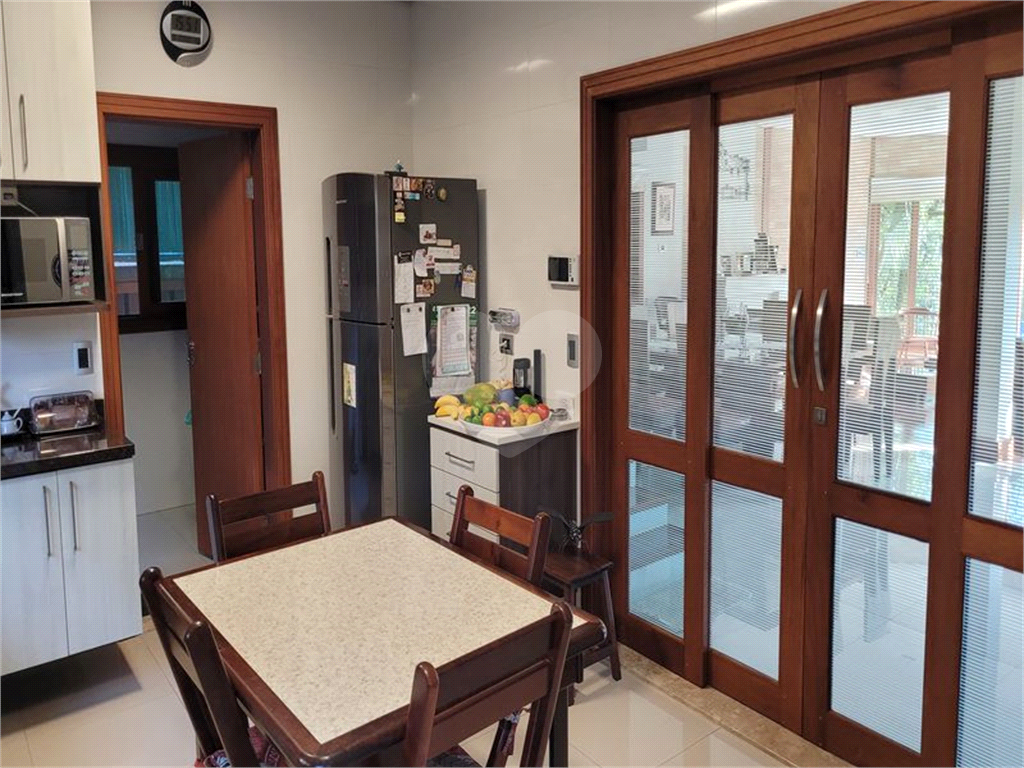 Casa de Condomínio à venda com 4 quartos, 344m² - Foto 10
