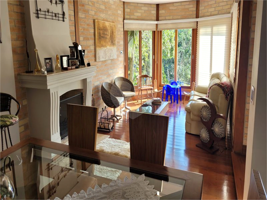 Casa de Condomínio à venda com 4 quartos, 344m² - Foto 5