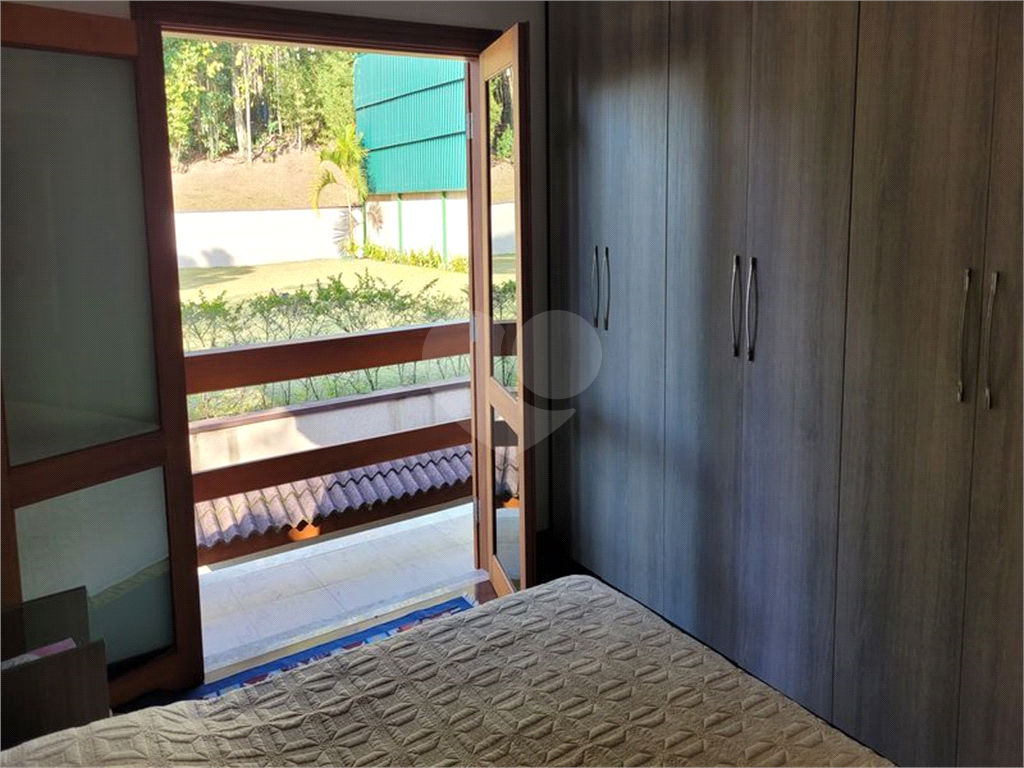 Casa de Condomínio à venda com 4 quartos, 344m² - Foto 31